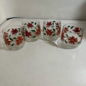 Vintage Christmas holiday pointsetta‎ small short tumbler glasses set of four